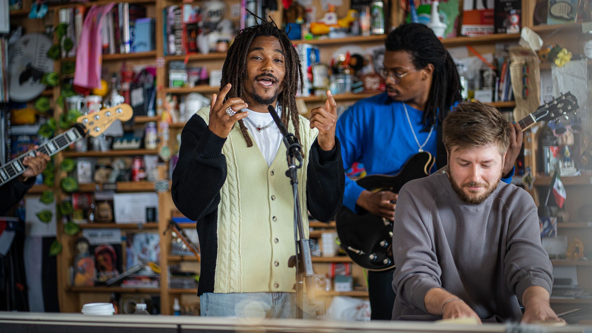 2048x1152 Jordan Ward: Tiny Desk Concert
