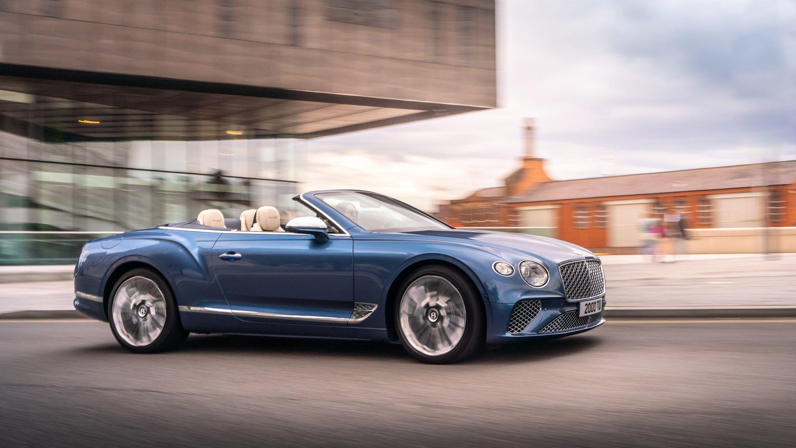 2560x1440 Bentley Continental GT Mulliner Wallpaper
