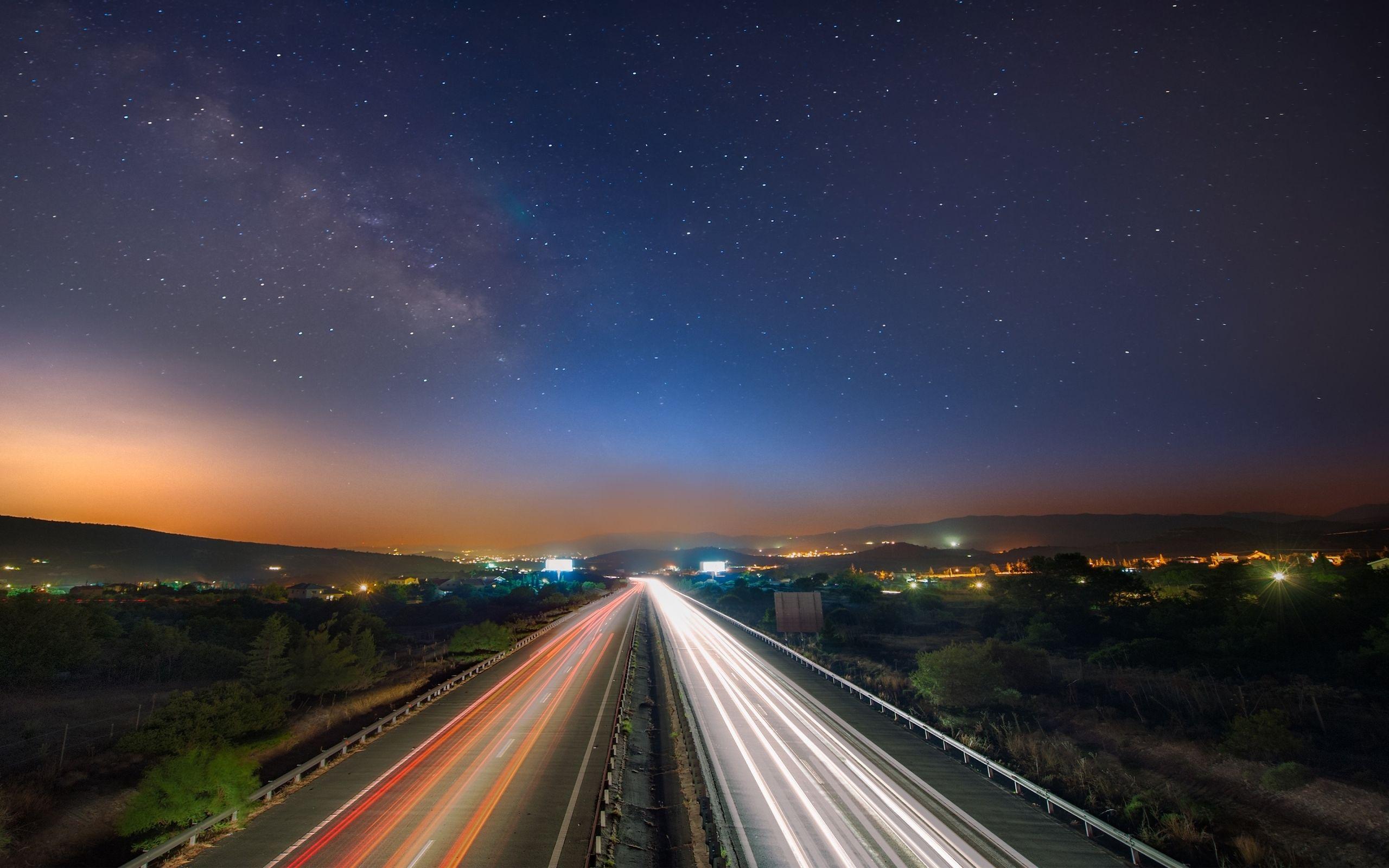 2560x1600 Limassol Rush Hour MacBook Air Wallpaper Download