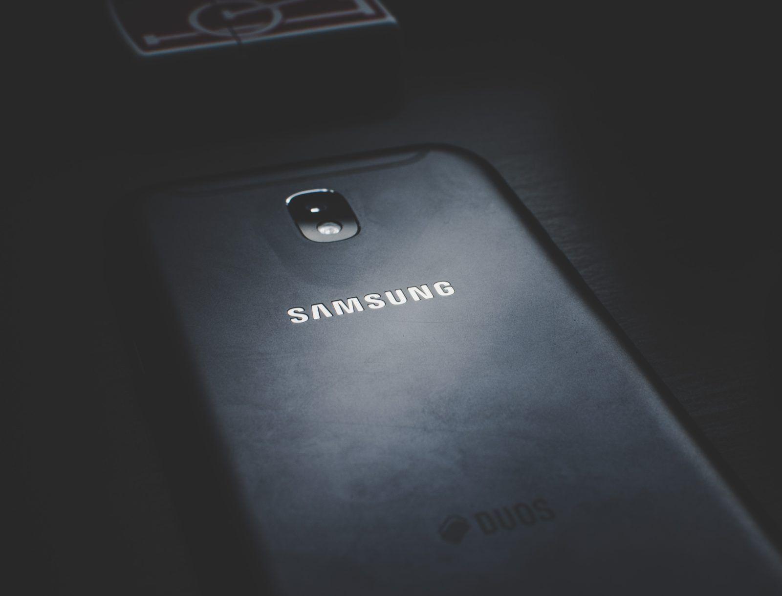 1600x1219 4k Wallpaper Brand Branding 1447254