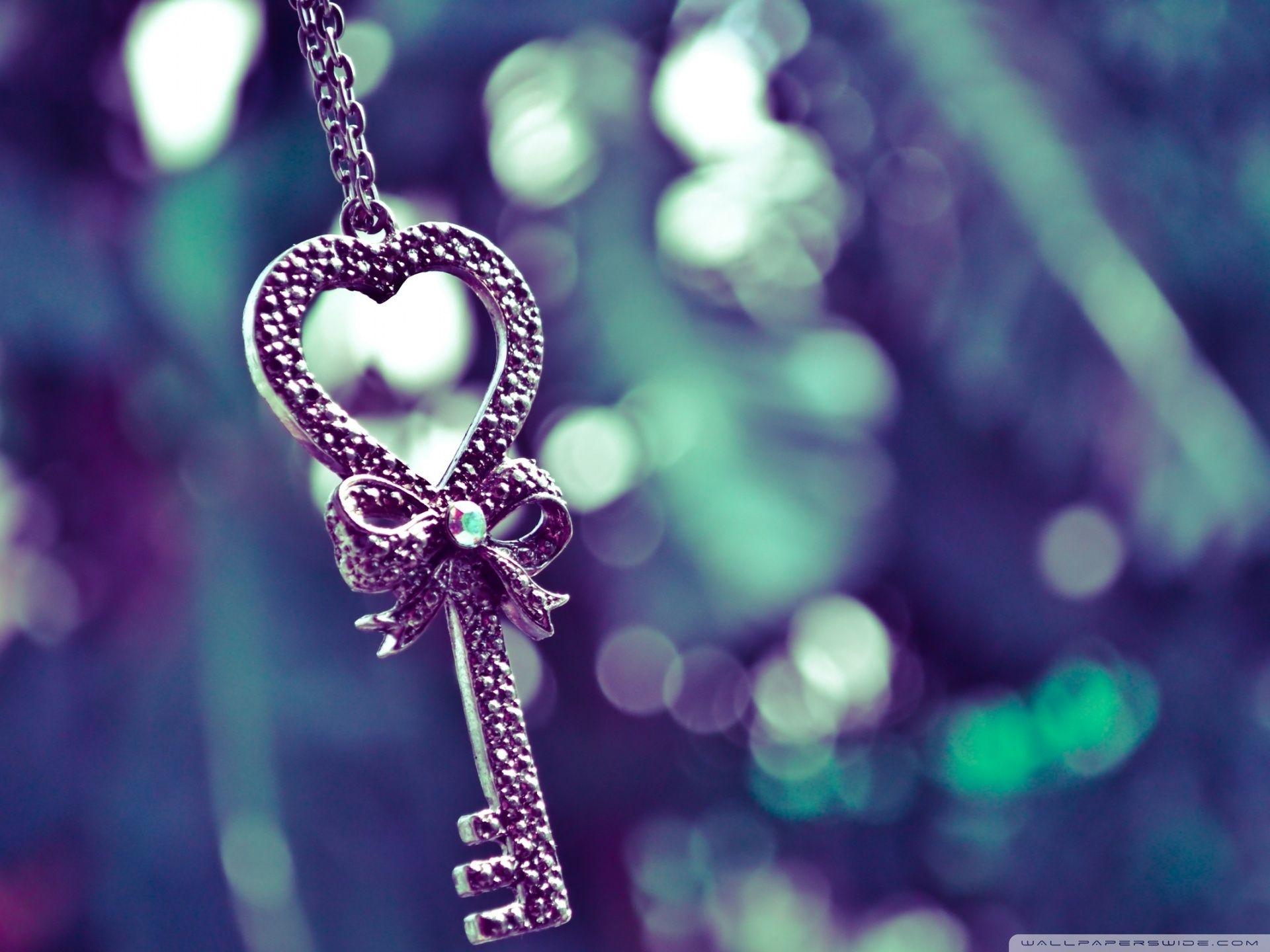 1920x1440 Key To My Heart Ultra HD Desktop Background Wallpaper for 4K UHD TV : Tablet