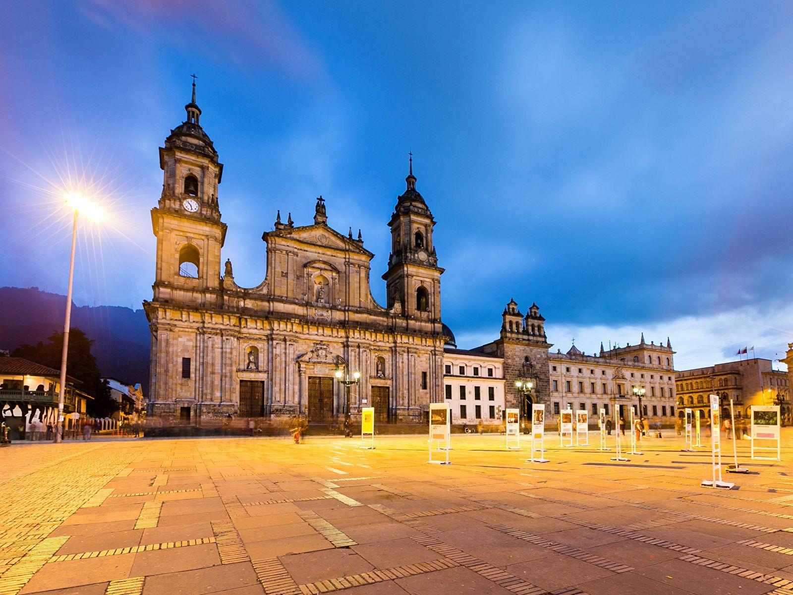 1600x1200 Photo Colombia Town square Bogota Temples Evening Street 1600x1200