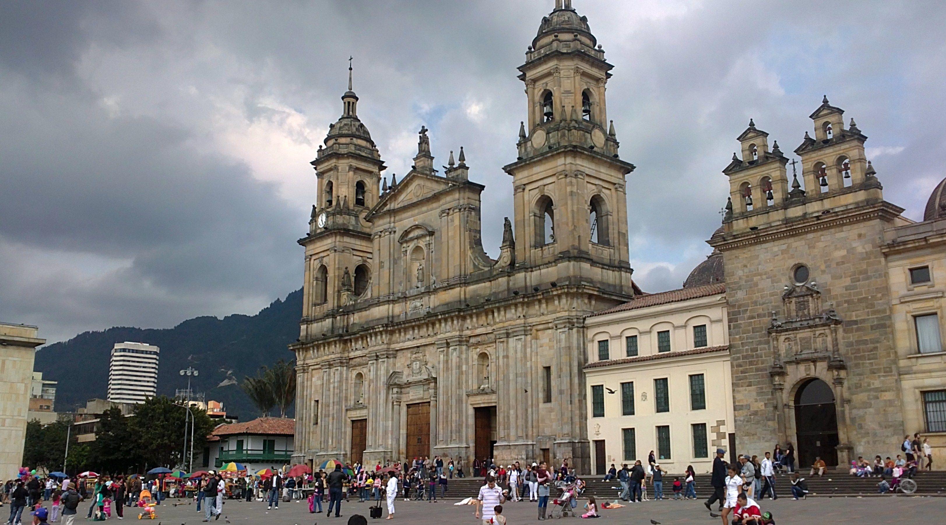 3246x1802 Bogota Wallpaper Image Photo Picture Background