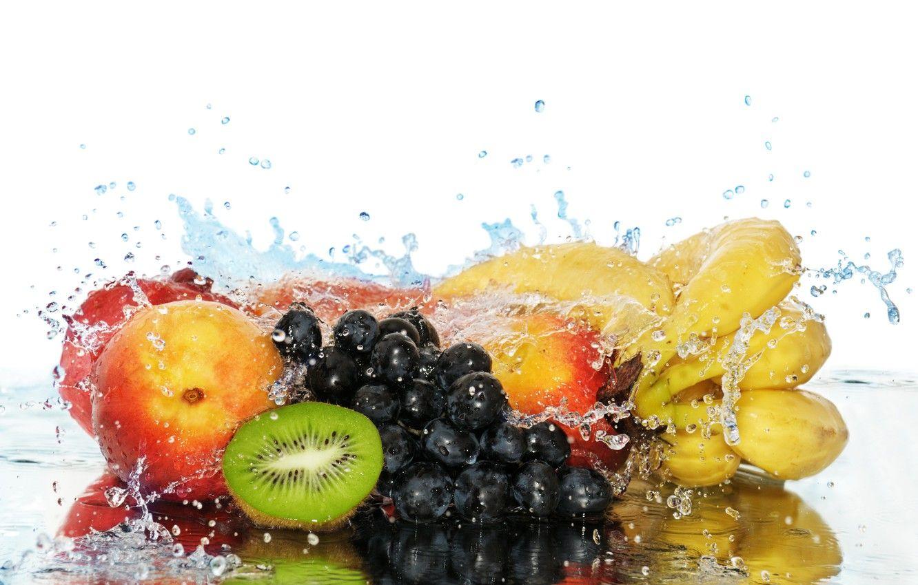 1332x850 Wallpaper water, berries, food, splash, kiwi, grapes, bananas, fruit, peaches image for desktop, section еда