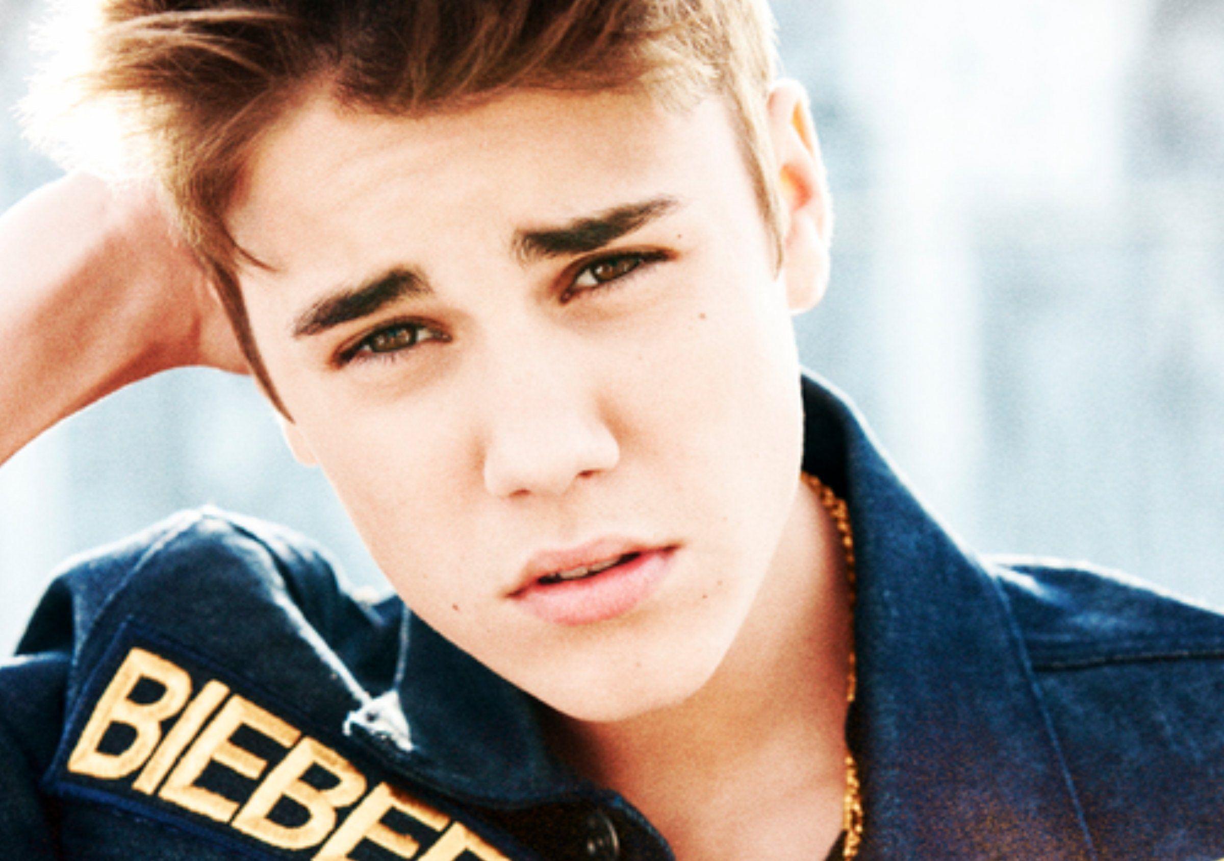 Tải xuống hình nền 2400x1687 Justin Bieber