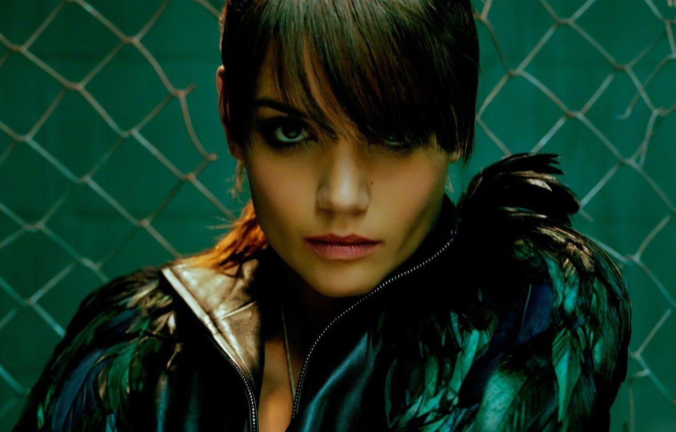 1332x850 Wallpaper feathers, actress, mole, Katie Holmes image for desktop, section девушки