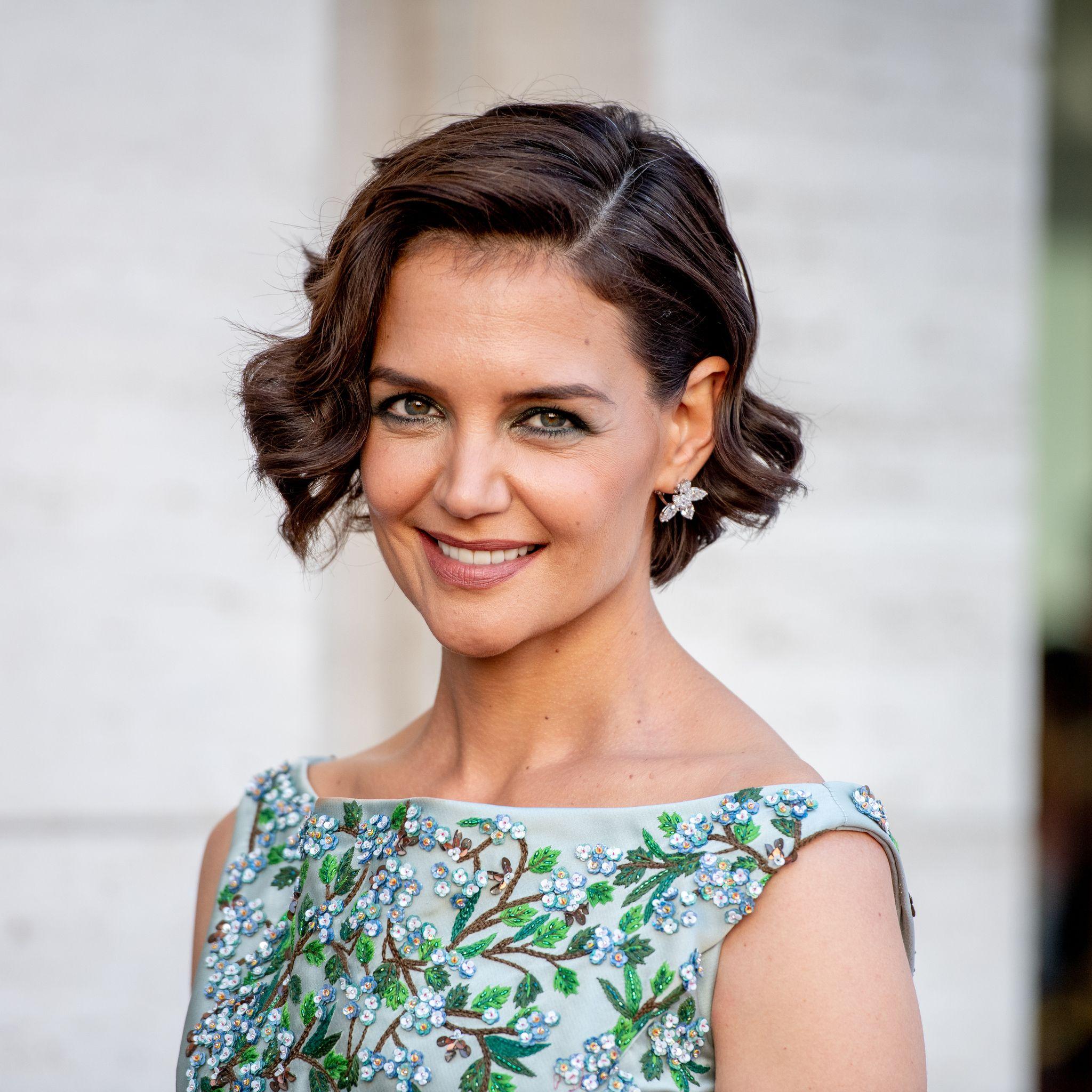 2048x2048 Katie Holmes 5k iPad Air HD 4k Wallpaper, Image, Background, Photo and Picture