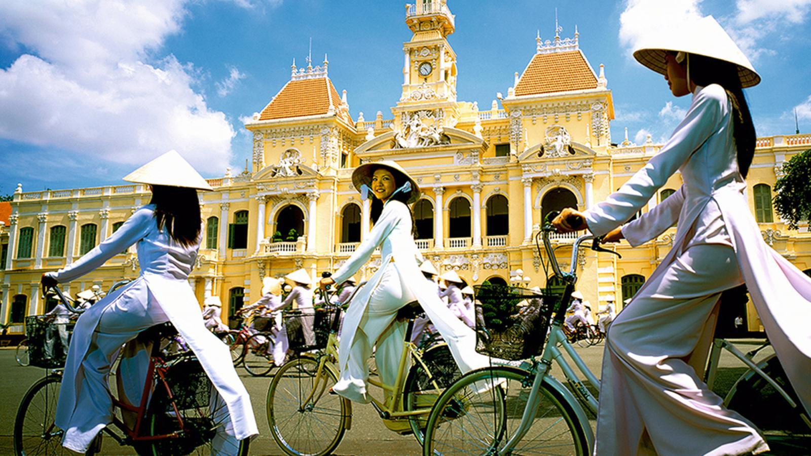 1600x900 Ho Chi Minh Wallpaper Chi Minh City Hall Wallpaper & Background Download