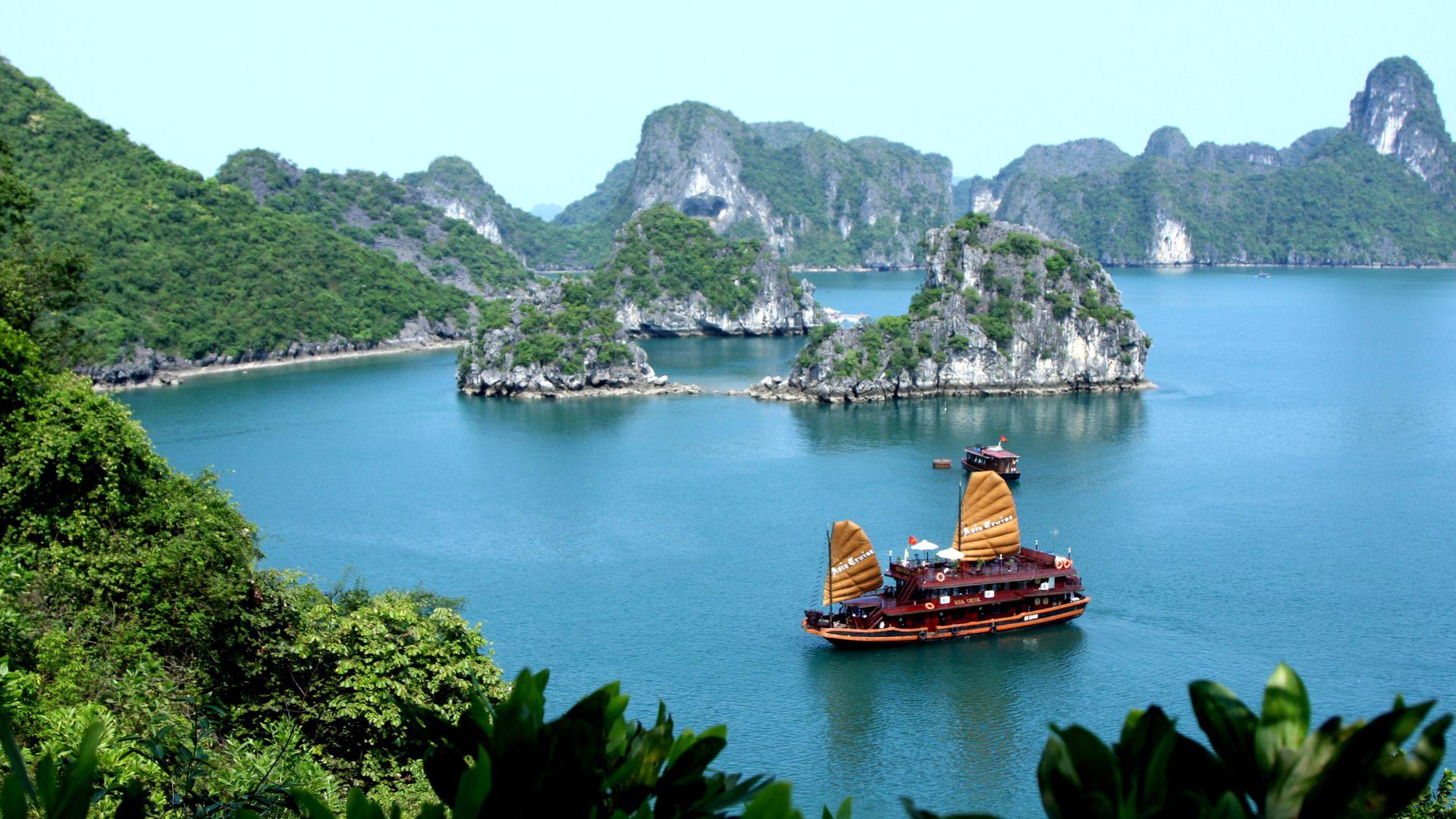 1920x1080 Halong Bat Vietnam Hd Wallpaper