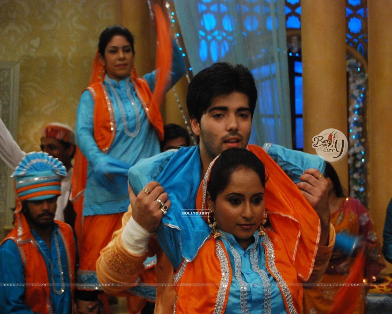 1280x1024 Wallpaper bhangra in Chand Chupa Badal Mein size:1280x1024