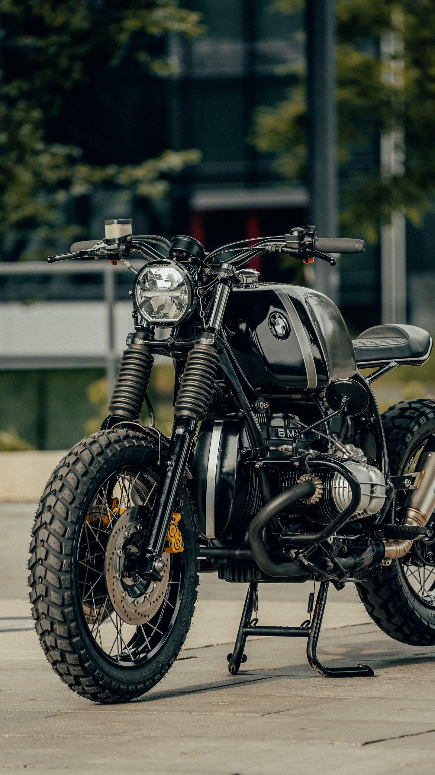 Lush Bmw Motorcycle 350 View in 4K Lush Bmw Motorcycle 350 View in 4K