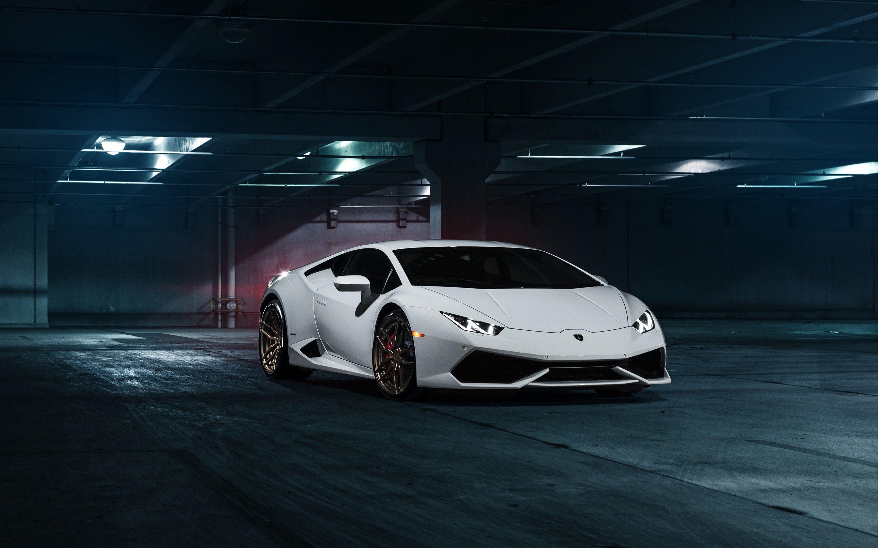 2880x1800 Lamborghini Huracan Wallpaper