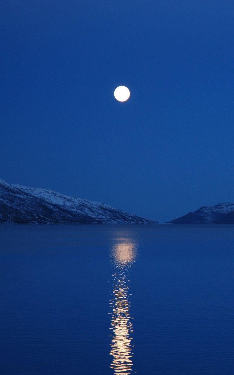 Moon Lake Wallpapers Top Free Moon Lake Backgrounds WallpaperAccess