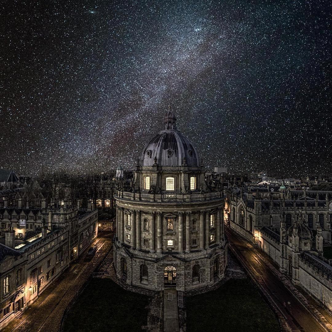 1080x1080 Daemons Domain on Instagram: “If we shook up the stars of an Oxford snow globe.. #Repost patrickredknap. Oxford university, Starry night sky, Night sky photo