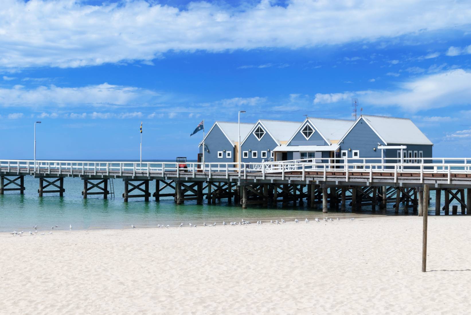 1643x1100 Escape with a Weekend to Busselton