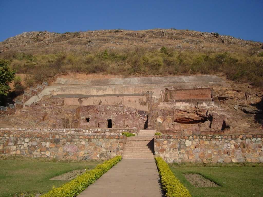1024x768 Most Popular Places to Visit in Rajgir