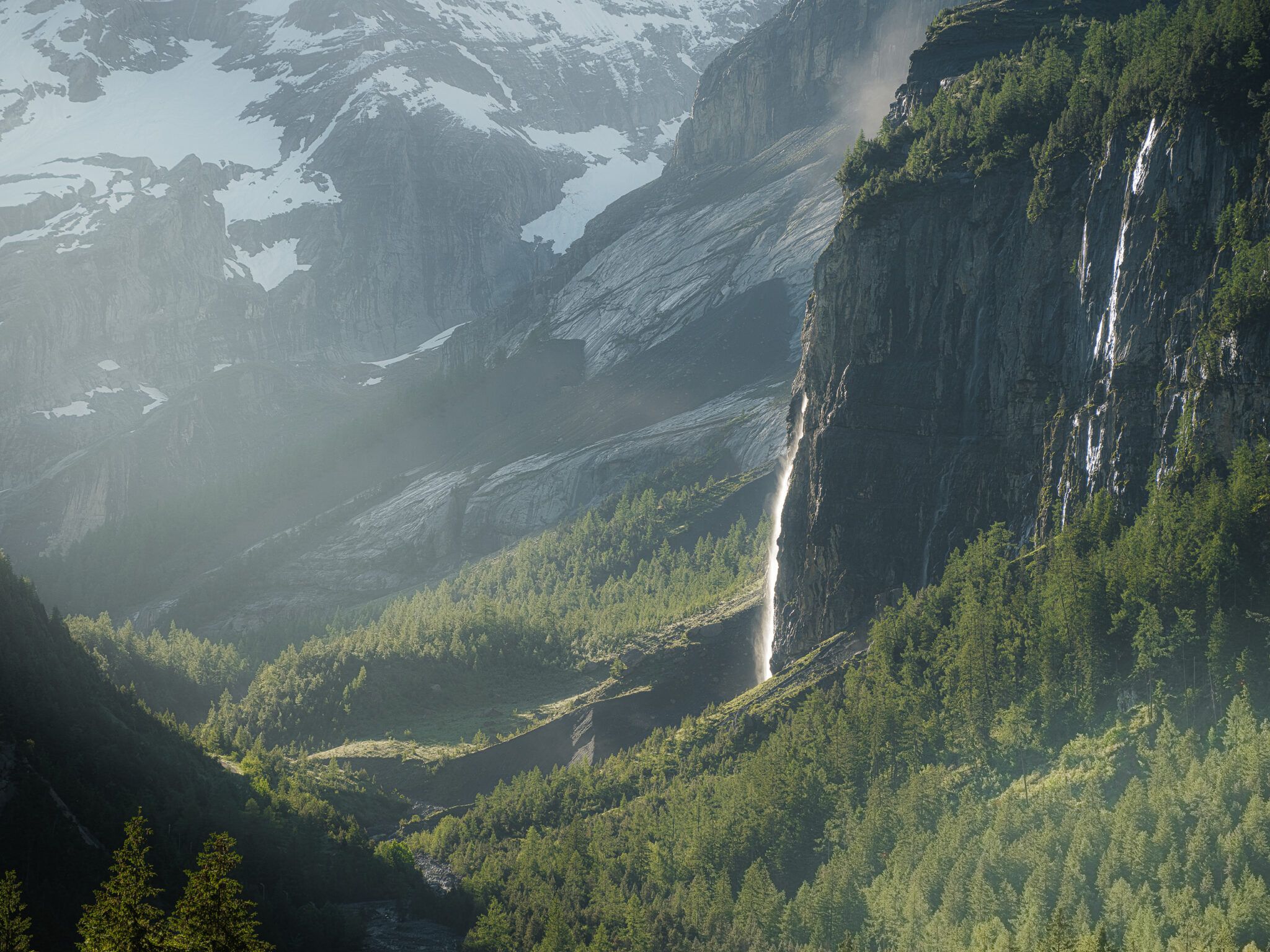 2048x1536 History Oeschinensee