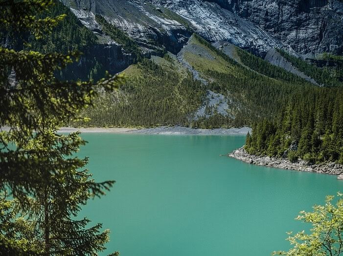 701x525 History Oeschinensee