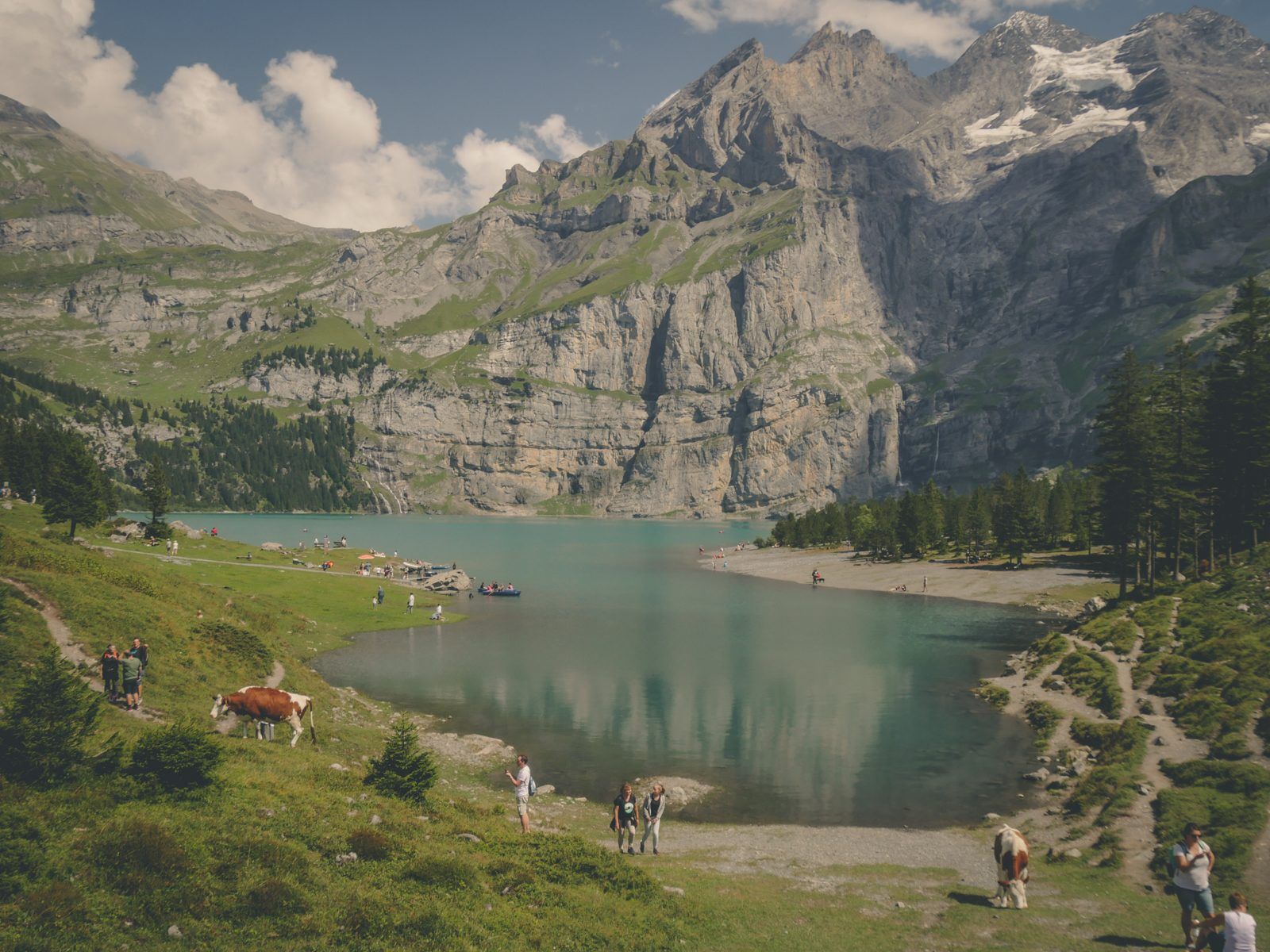1600x1200 Oeschinen Lake, Switzerland