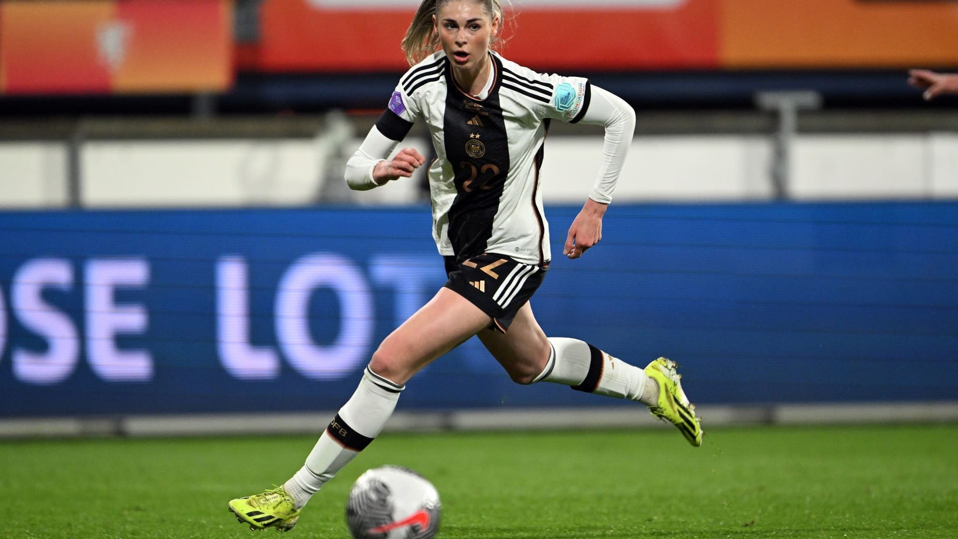 1920x1080 Jule Brand: Das «Golden Girl» will sich frei dribbeln