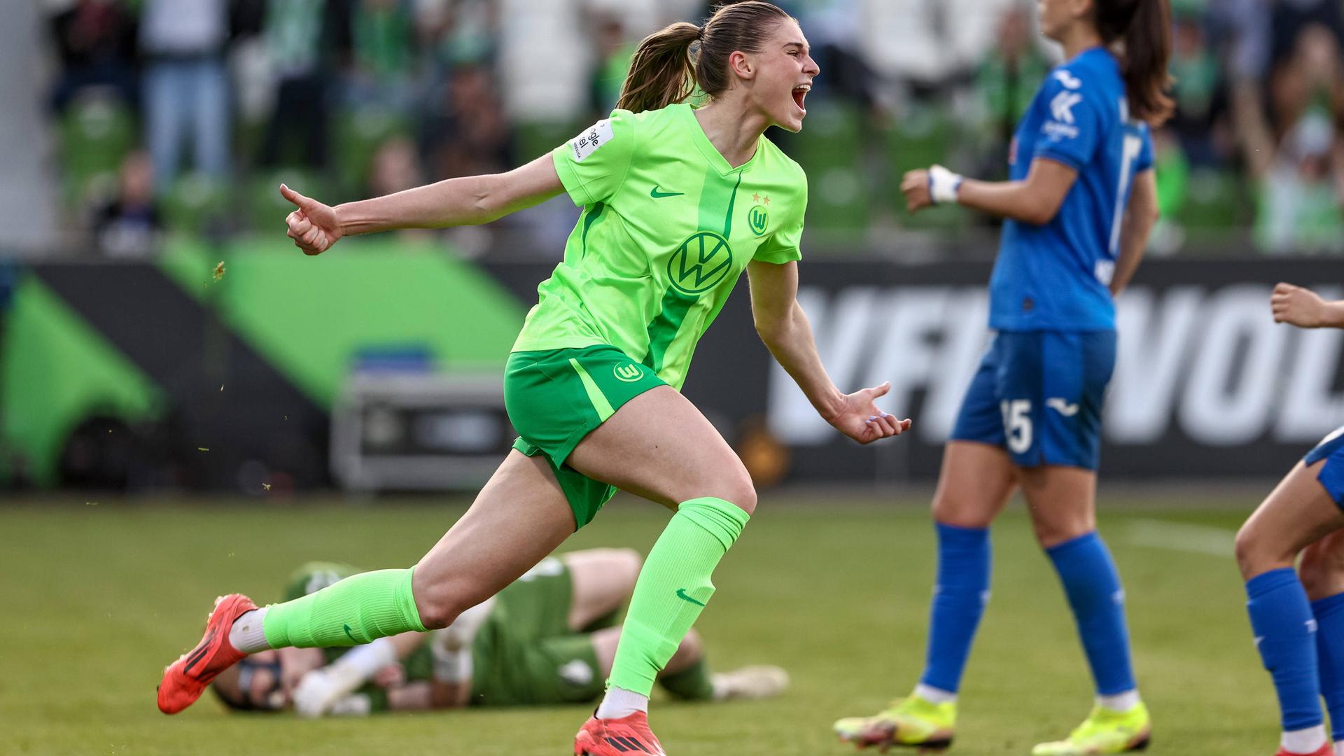 1920x1080 Brand Lupft Wolfsburg Zum Last Minute Sieg