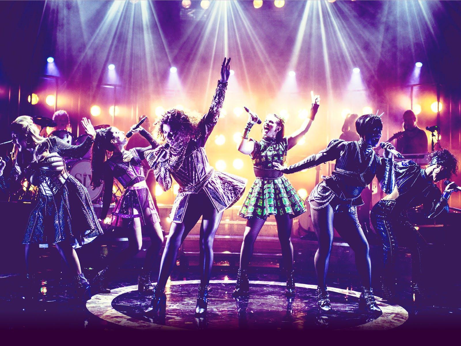 1600x1200 Six The Musical Phone Wallpaper