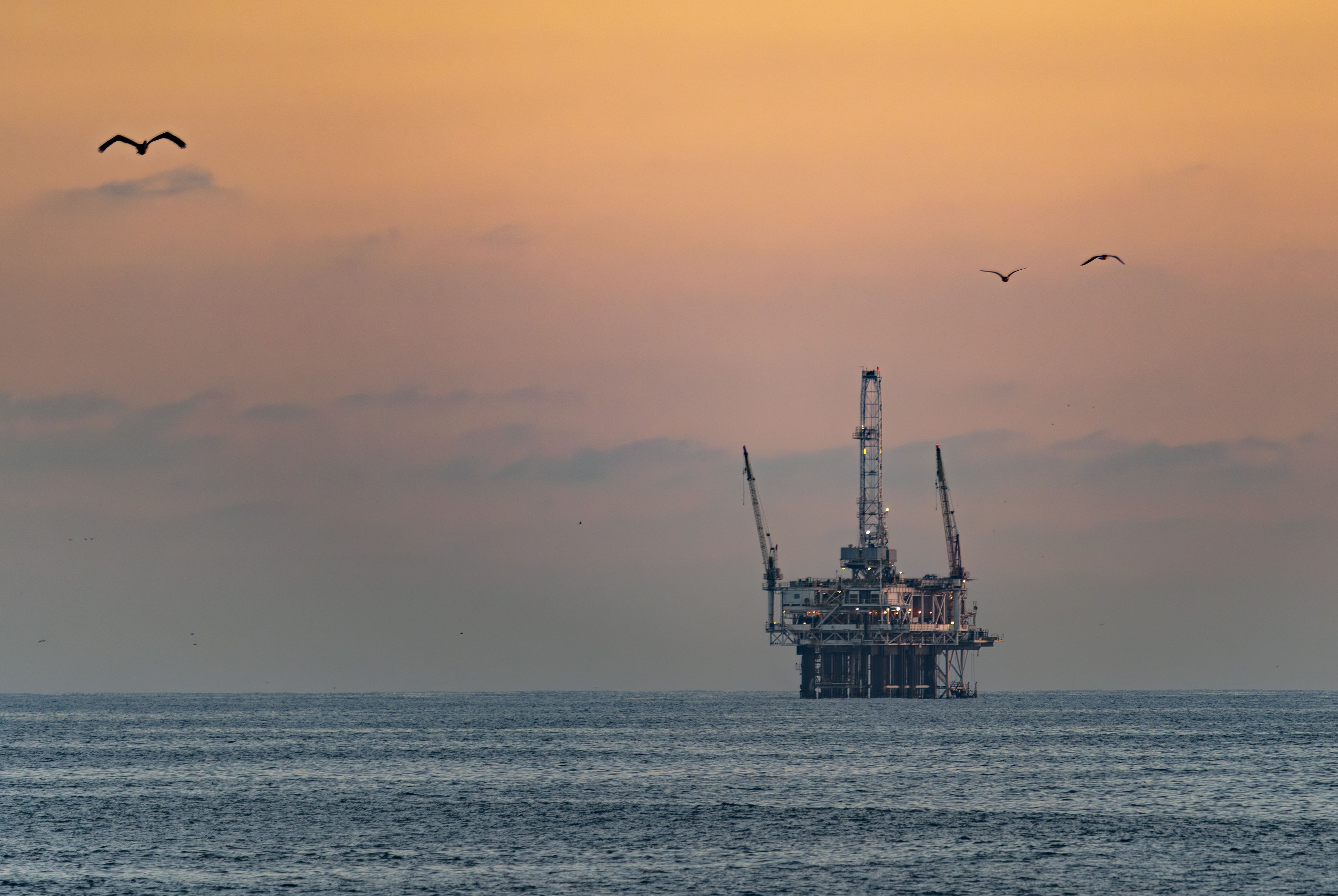 4692x3143 Offshore Oil Rig at Sunset in Huntington Beach · Free