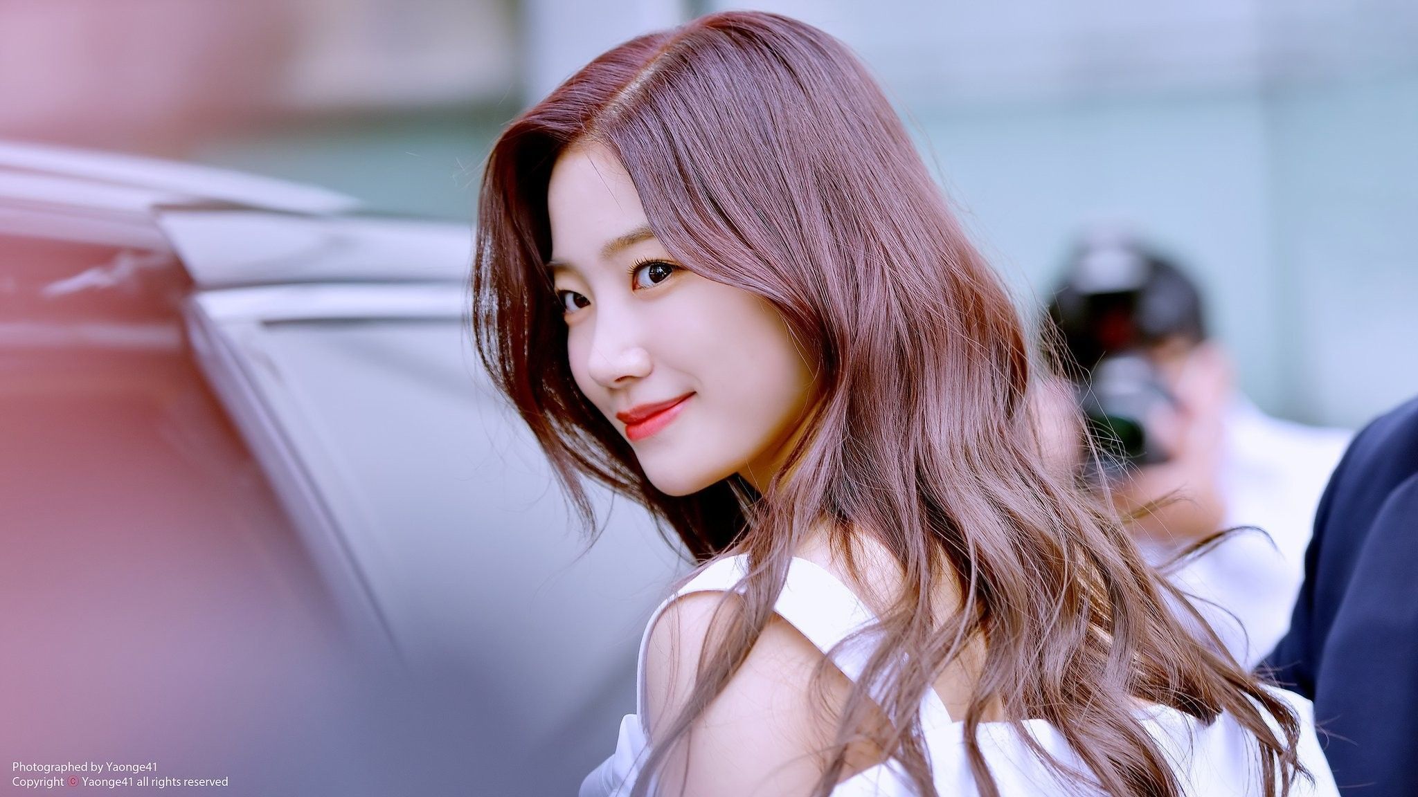 2048x1152 Kazuha Nakamura Wallpaper