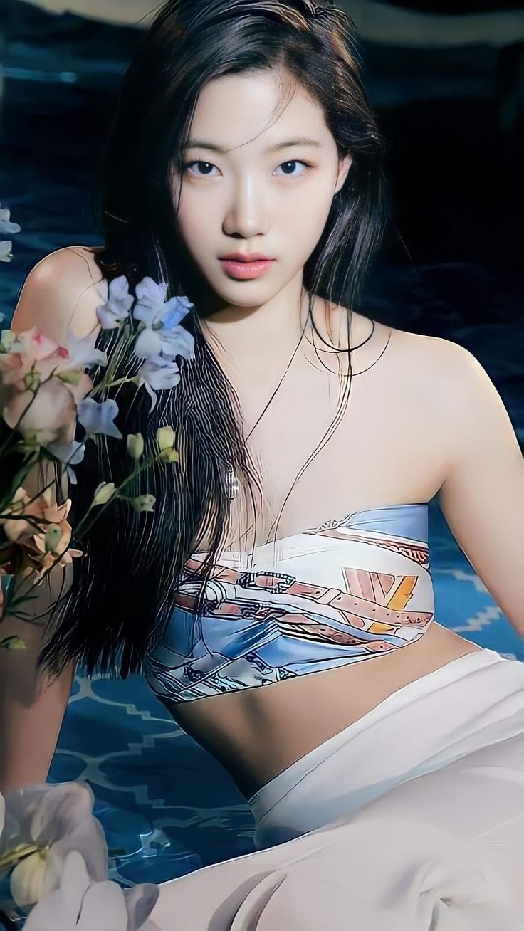 736x1308 