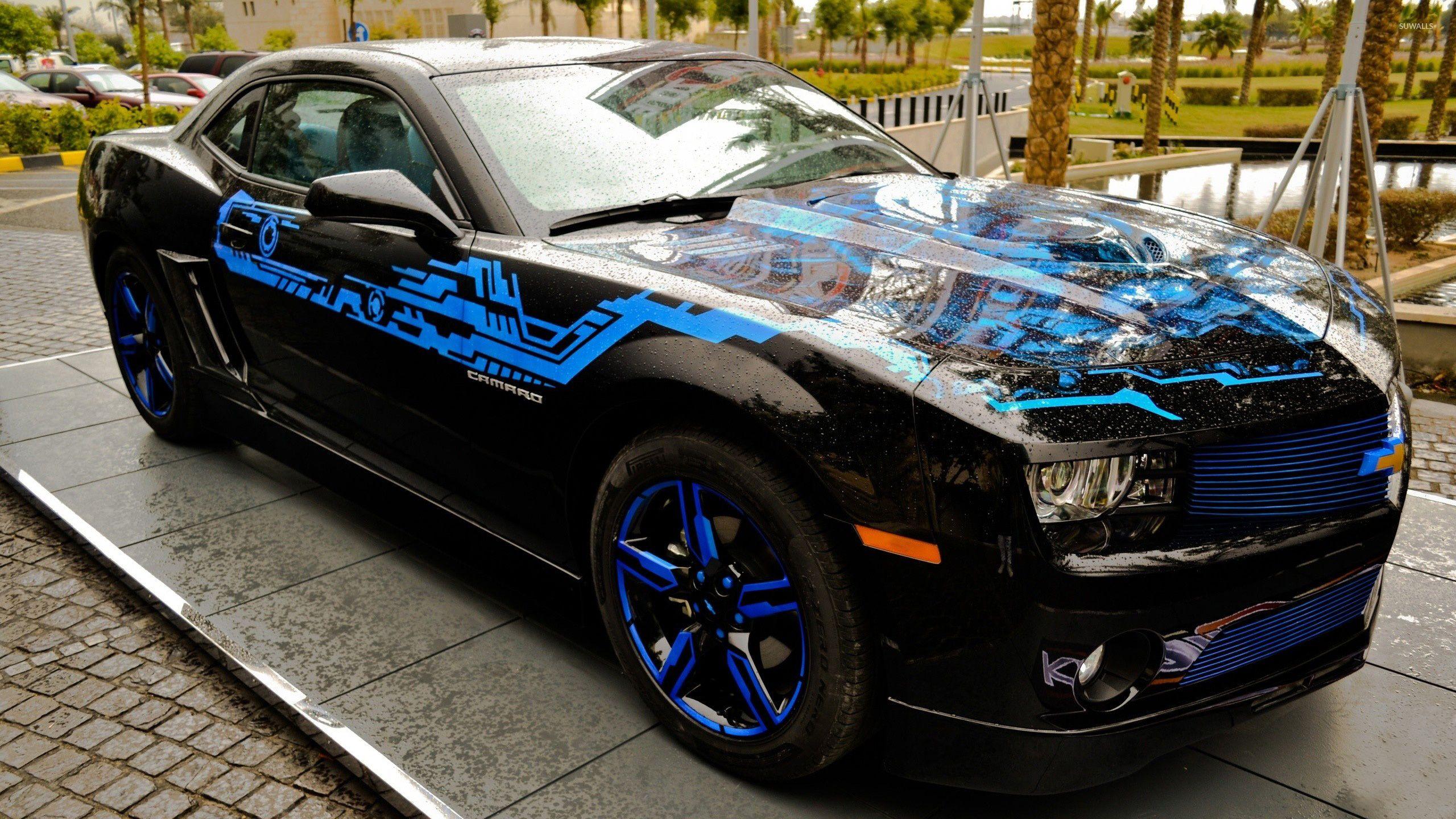 2560x1440 Chevrolet Camaro with blue rims wallpaper wallpaper