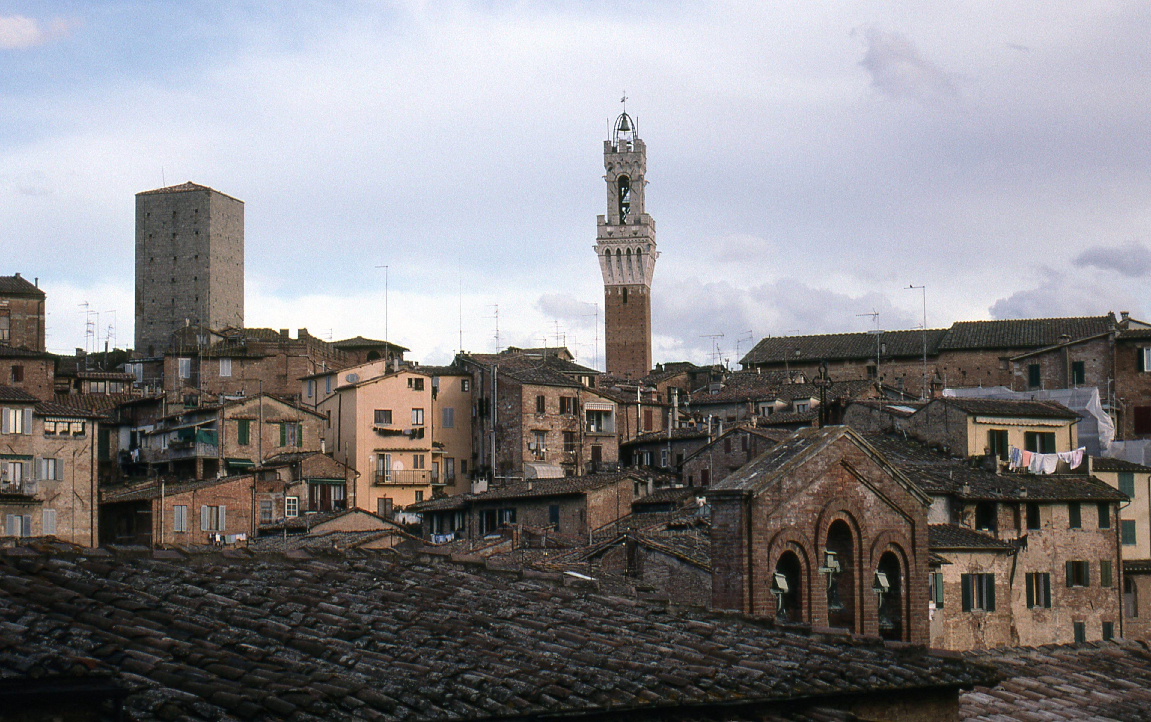 3840x2410 Wallpaper / siena 4k wallpaper