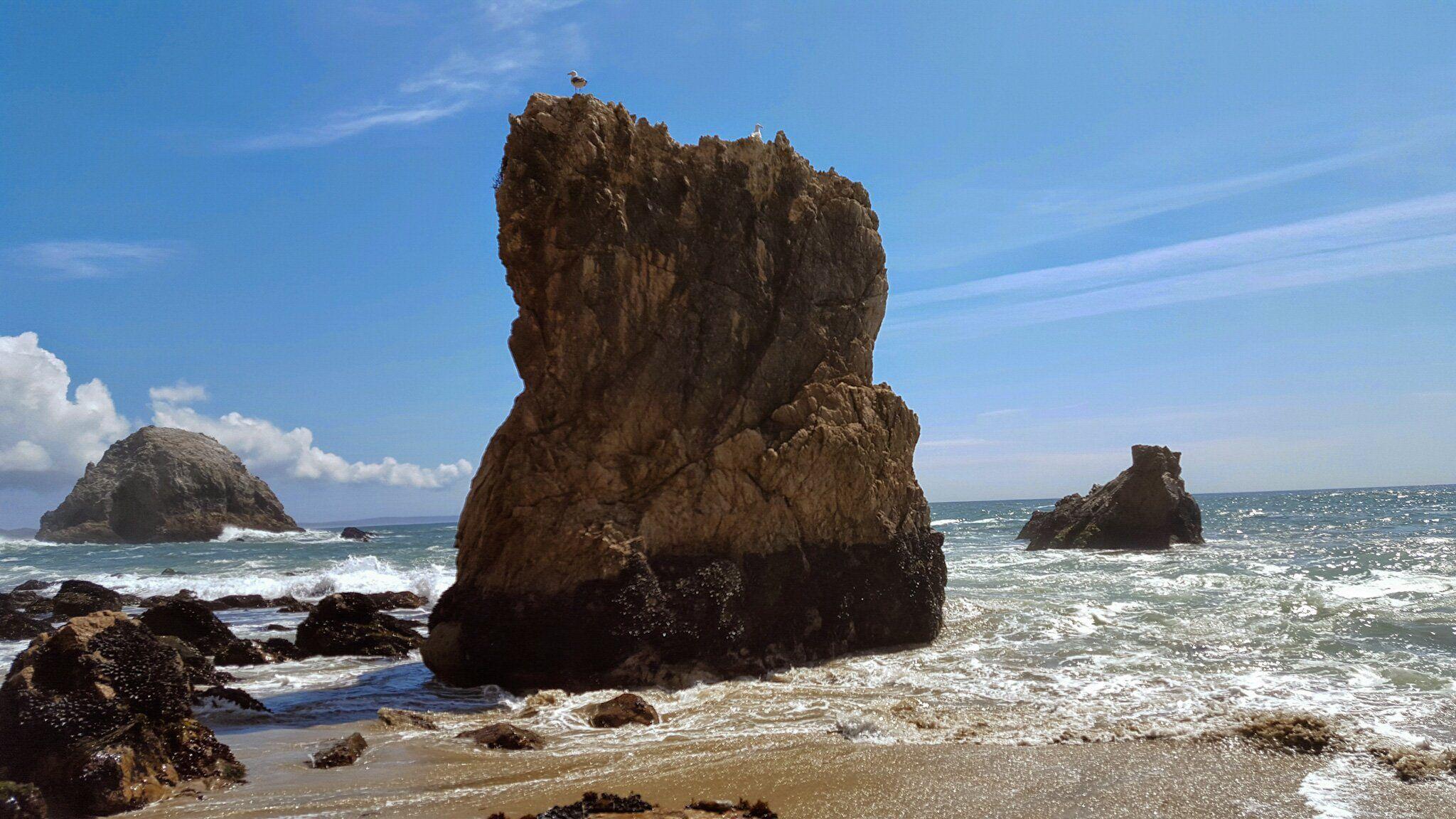 2048x1152 McClures Beach in Northern California HD wallpaper