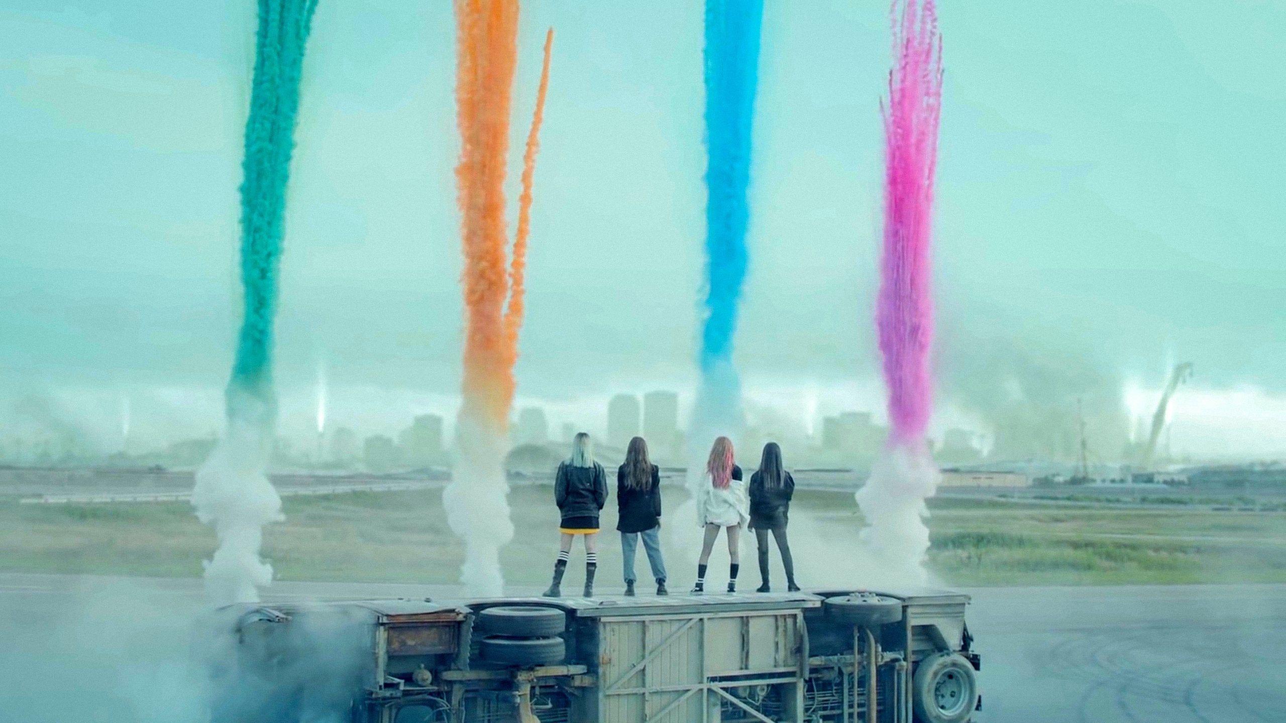 2560x1440 Some Black Pink desktop wallpaper I made (1440p)