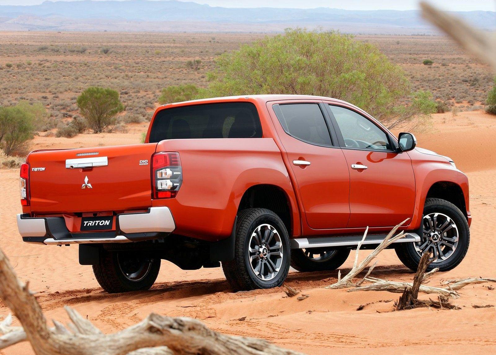 1600x1145 Mitsubishi L200 Triton wallpaperx1145