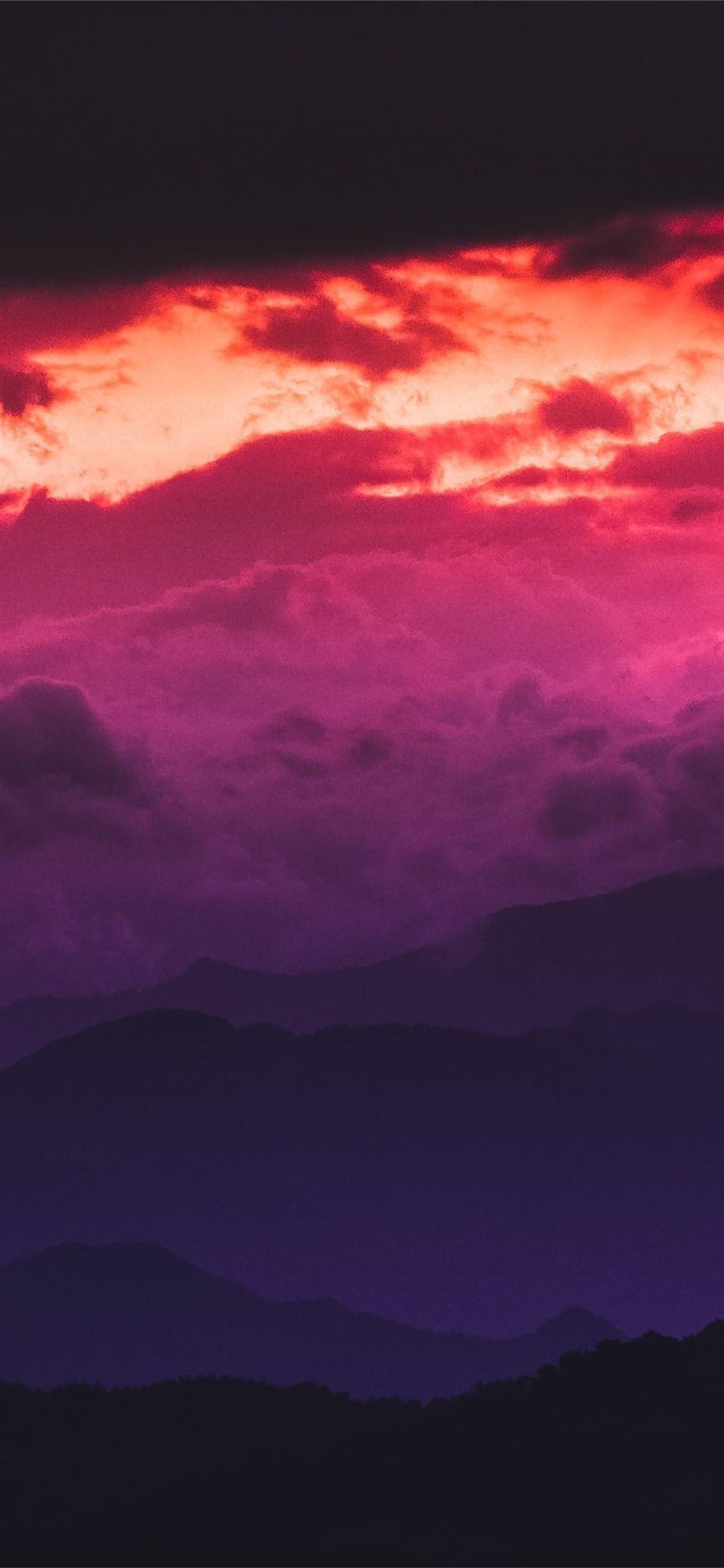 1125x2436 red clouds sky iPhone X Wallpaper Free Download
