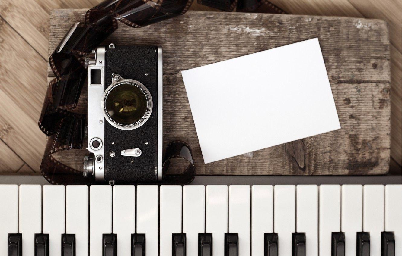1332x850 Wallpaper Retro, The Camera, Piano, Style, Retro, Camera, Old, Plan, The Subject, Film, Artwork, Film Image For Desktop, Section Hi Tech