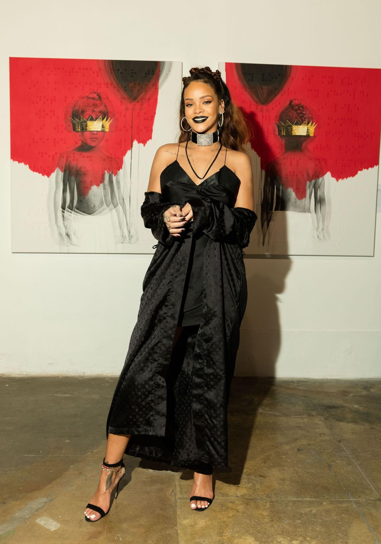 1280x1828 Rihanna wallpaper