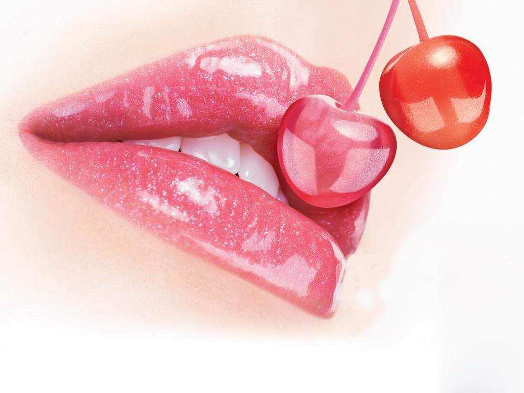 1024x768 Pink Lips Wallpaper (1024x768 px)