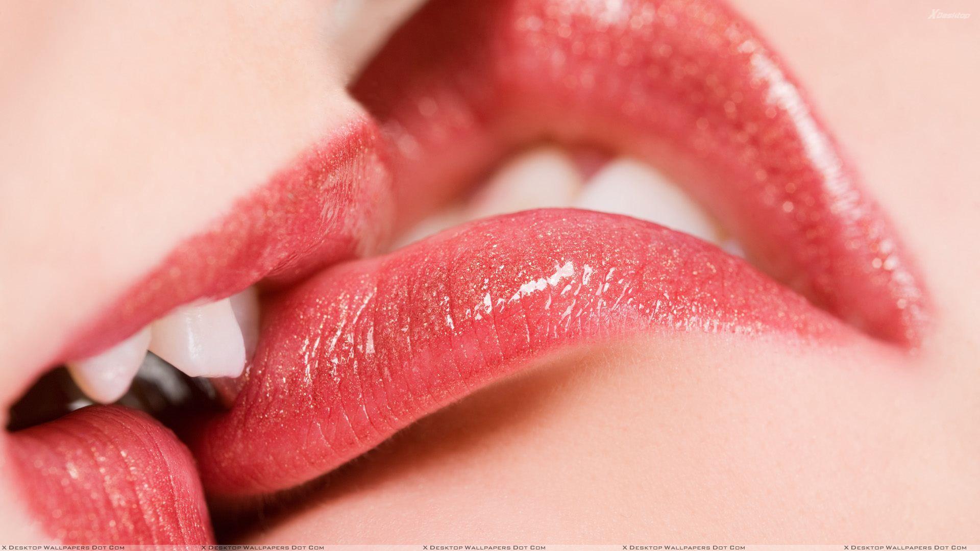 1920x1080 Red Lips Wallpaper