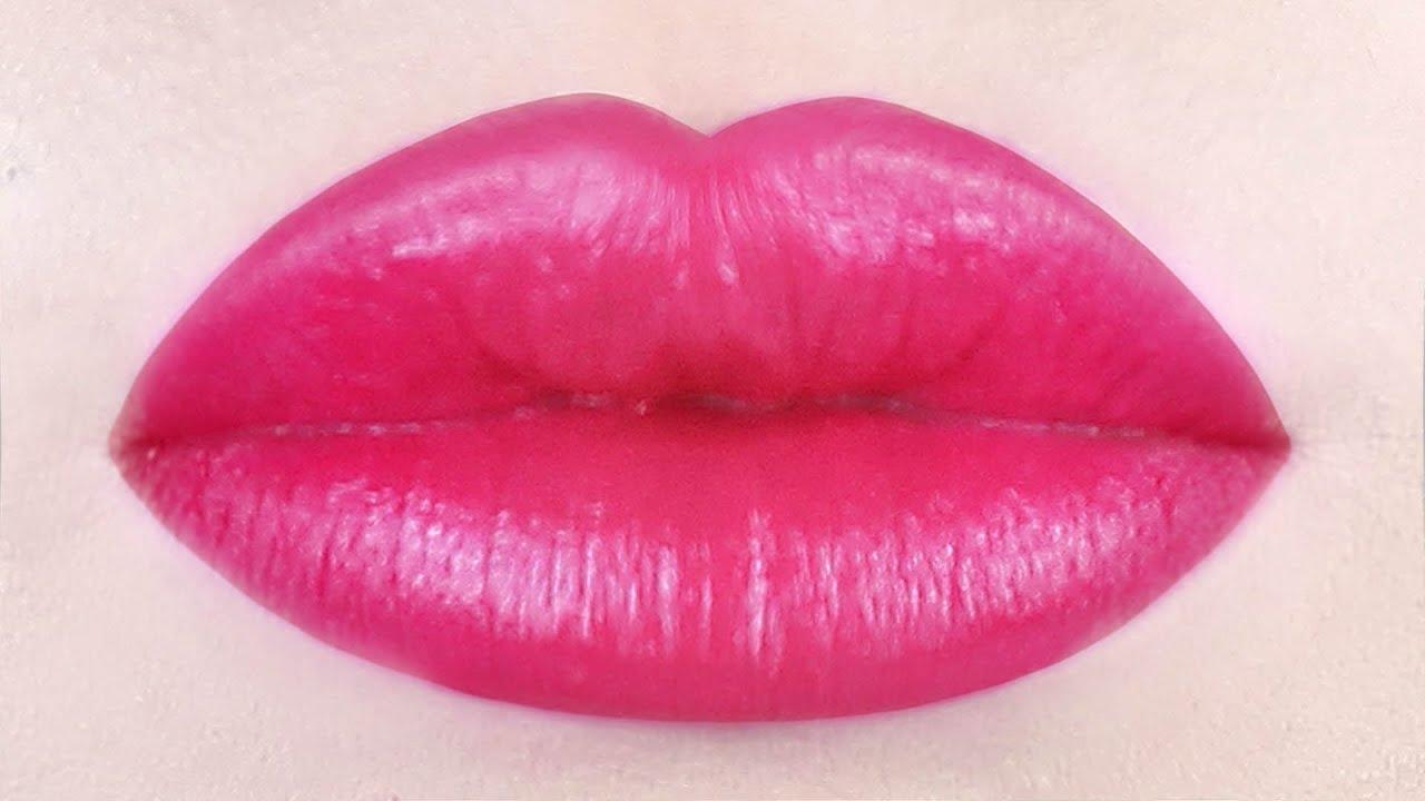 1280x720 Pink Lips Wallpaper