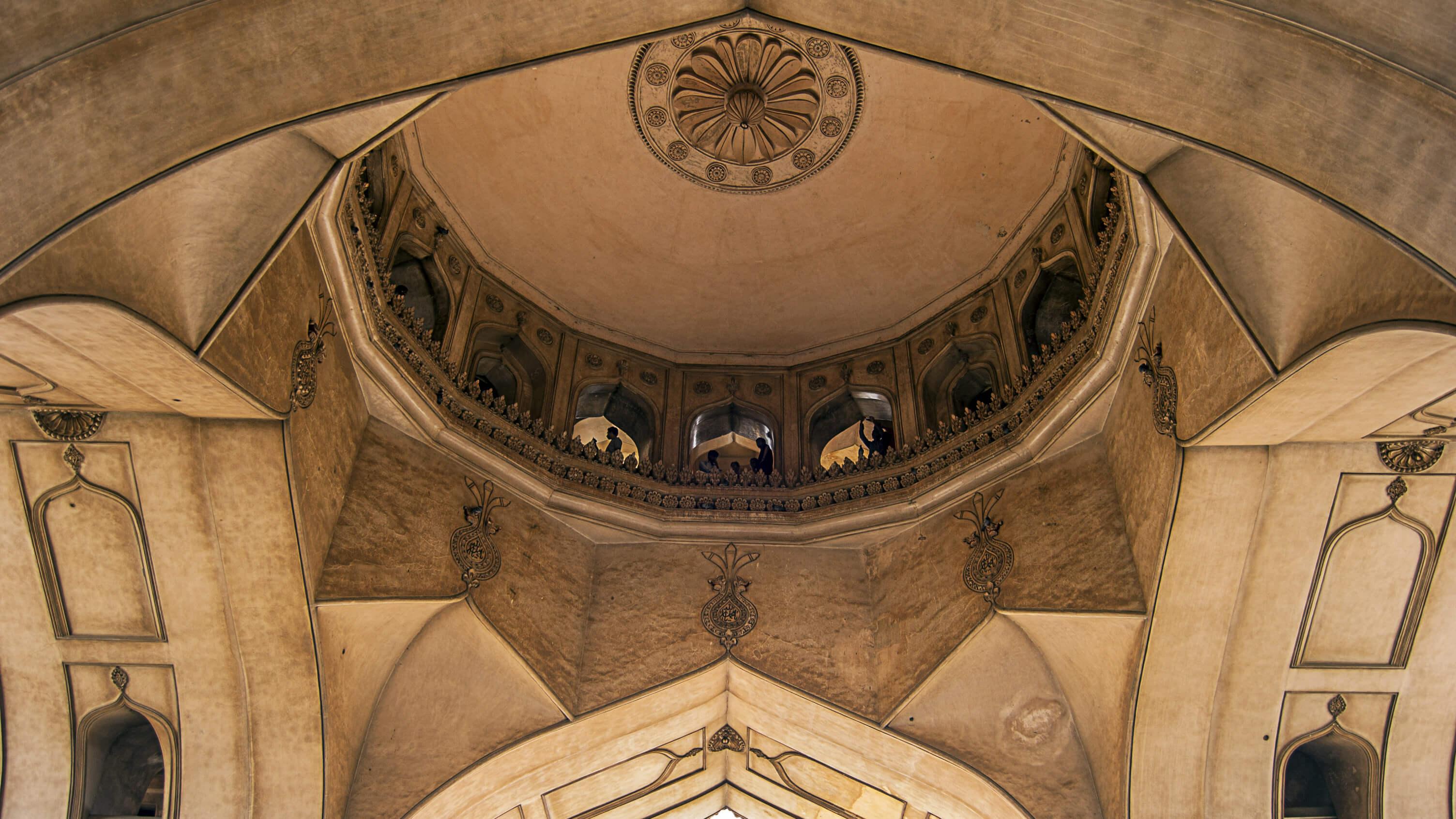3008x1692 Interior of an icon of Hyderabad