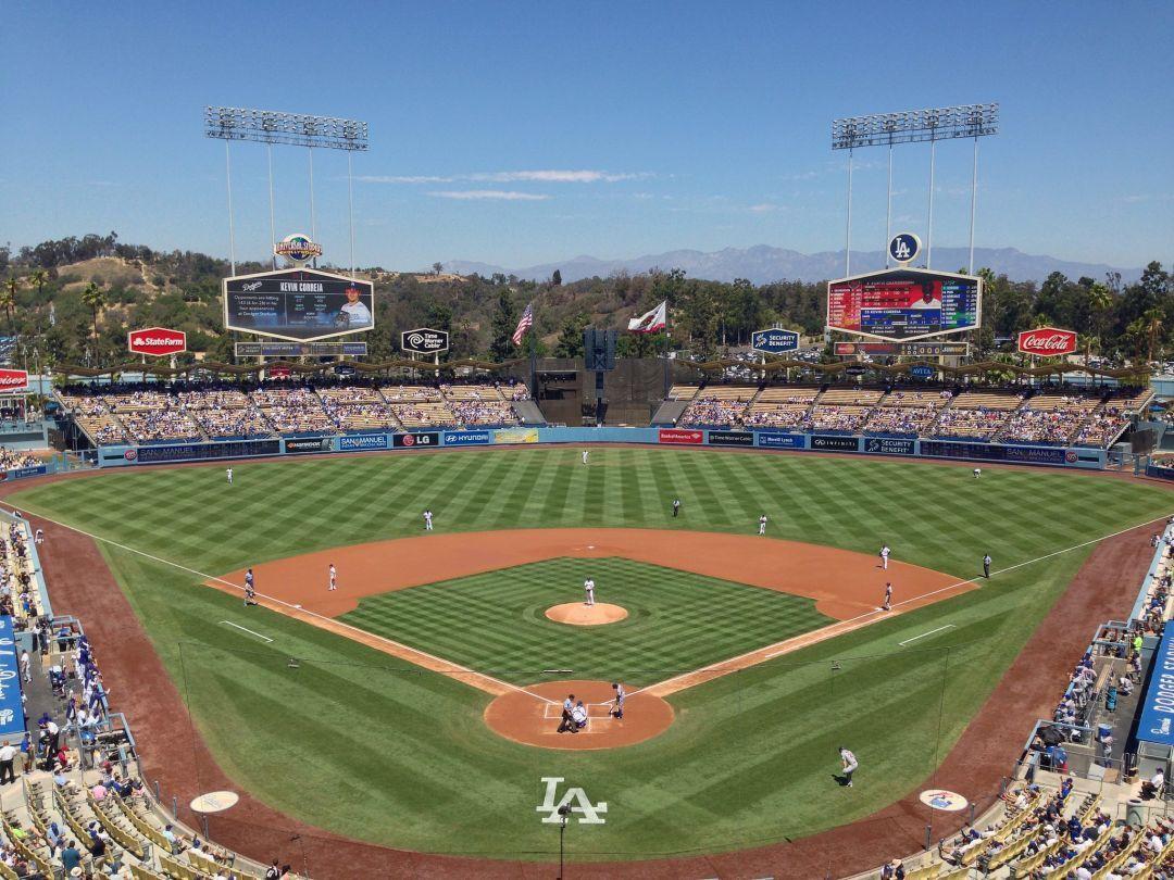 1080x810 Dodgers stadium, iPhone, Desktop HD Background / Wallpaper (1080p, 4k) (2048x1536) (2020)