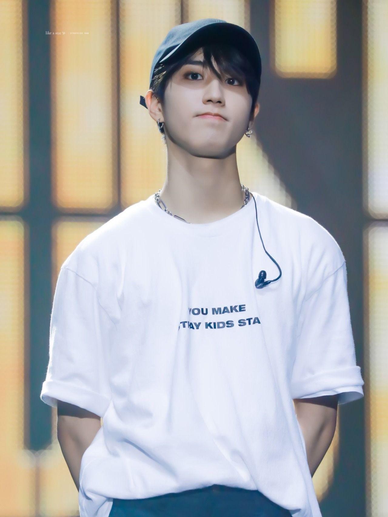 1280x1707 Your Daily Stray Kids