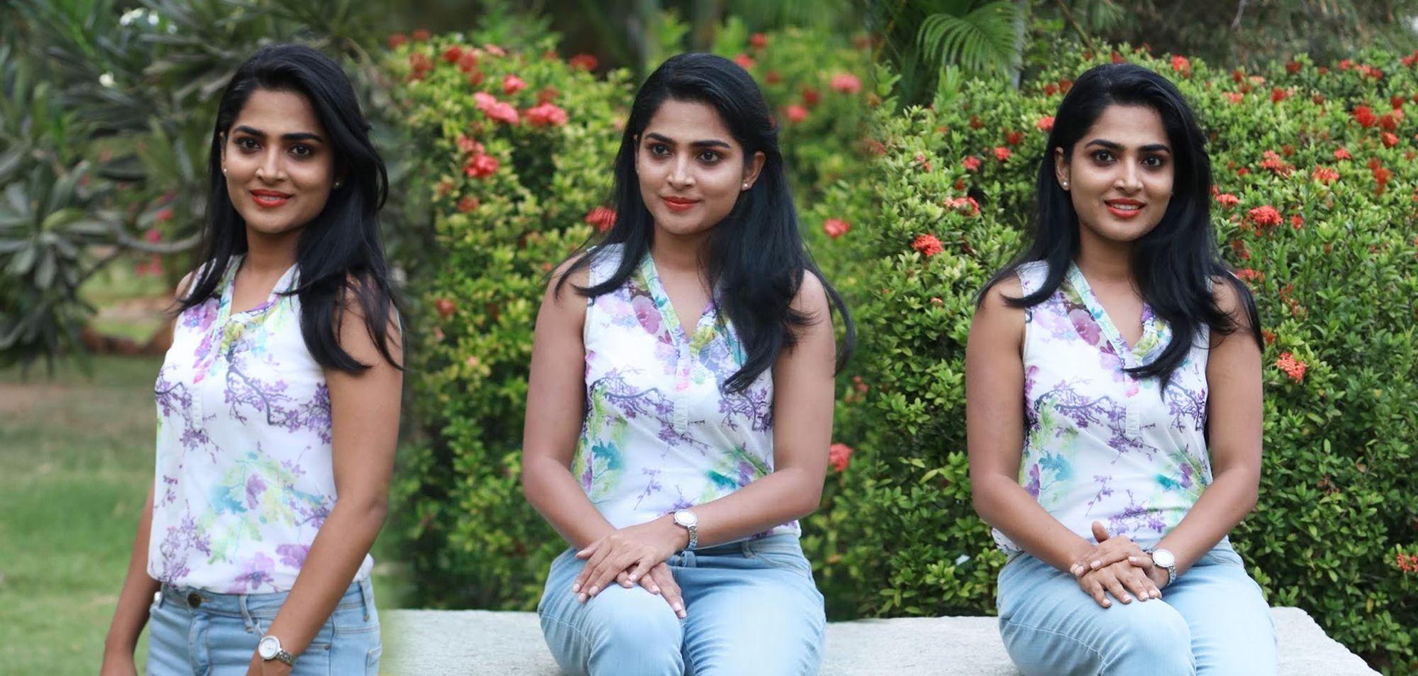 2000x954 Natpe Thunai Actress Anagha Photo