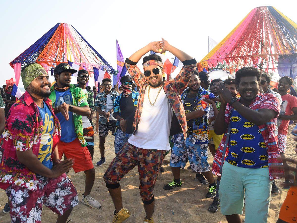 1200x900 Shoot at site: 'Natpe Thunai' is a colourful, youthful entertainer. Tamil Movie News of India