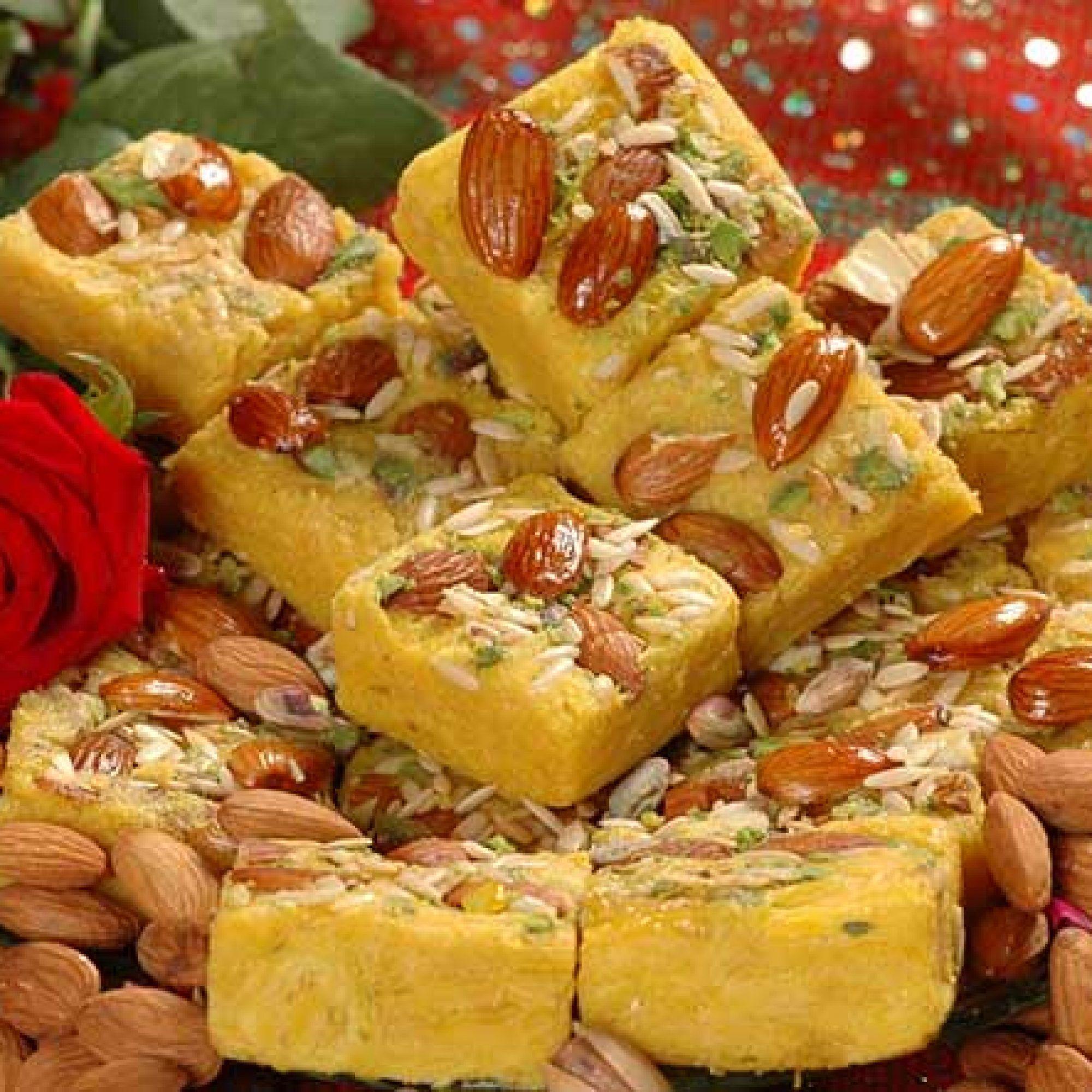 Indian Sweets Wallpapers - Top Free Indian Sweets Backgrounds -  WallpaperAccess