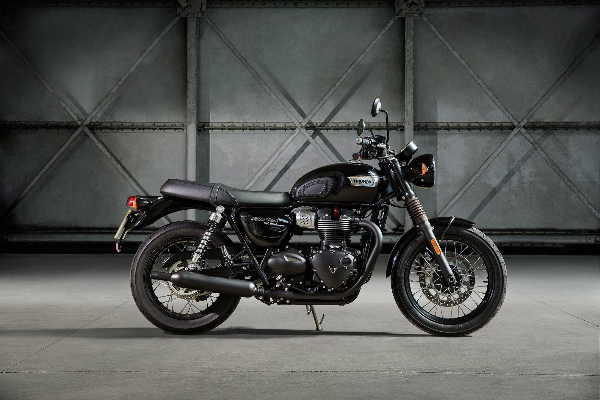 2017x1345 Girl On Triumph Speedmaster Wallpaper