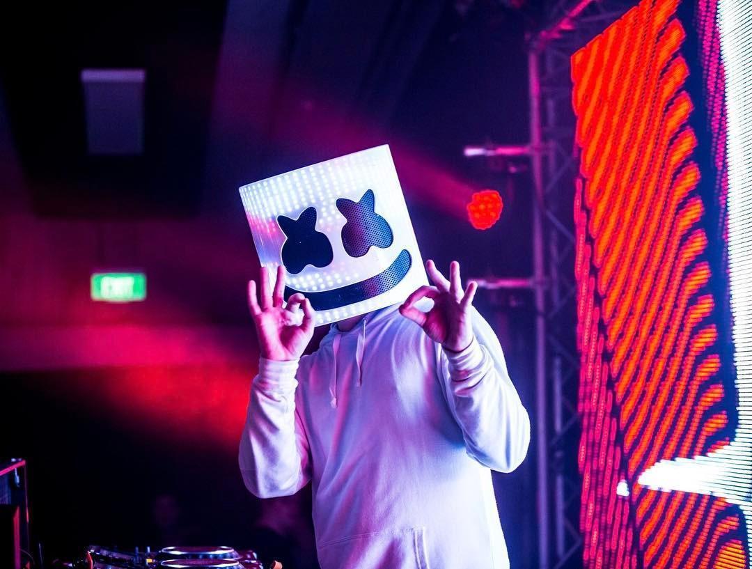 1080x817 DJ Marshmello Wallpaper HD for Android