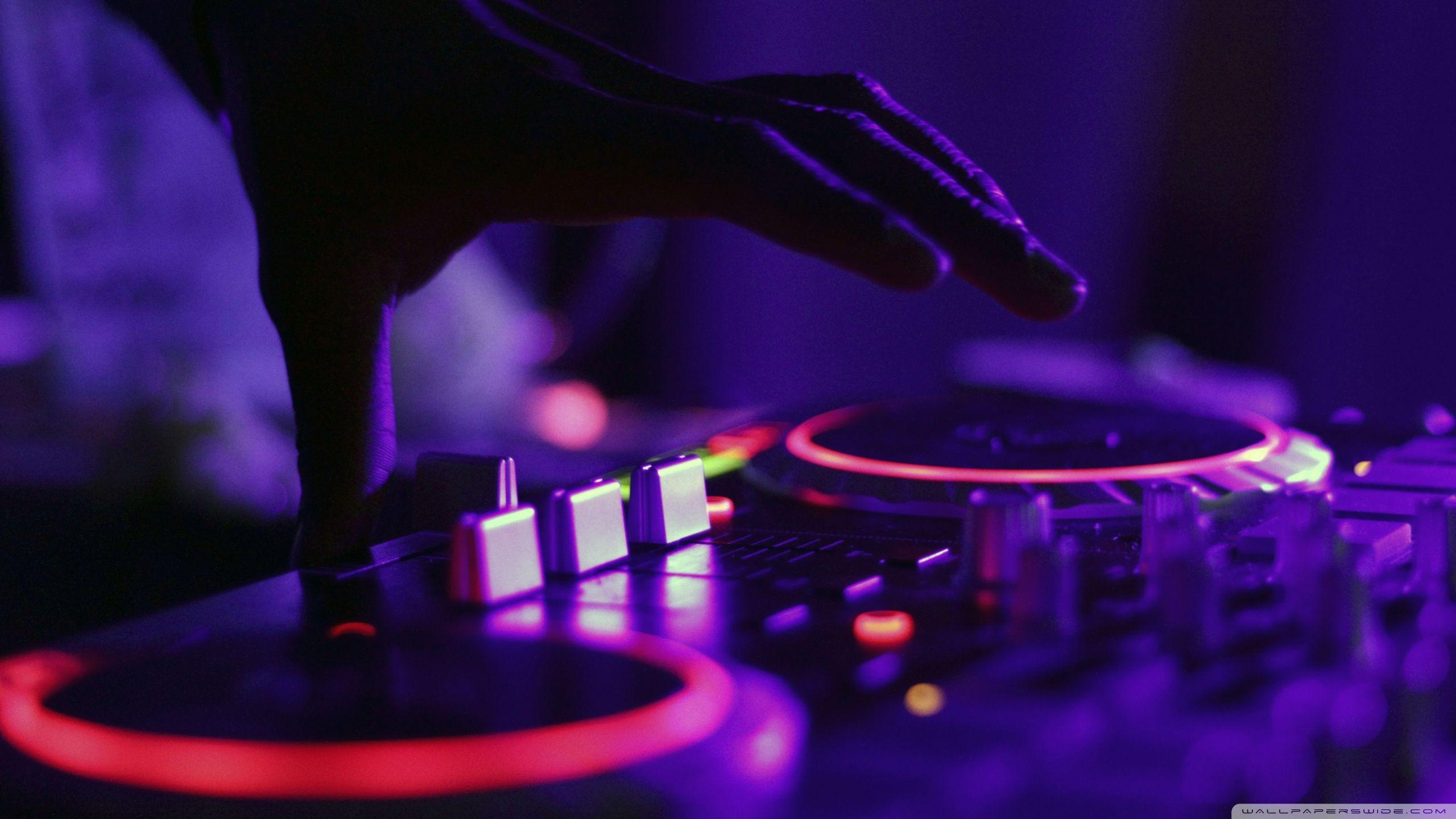 2560x1440 Mixing DJ Ultra HD Desktop Background Wallpaper for 4K UHD TV : Widescreen & UltraWide Desktop & Laptop : Tablet
