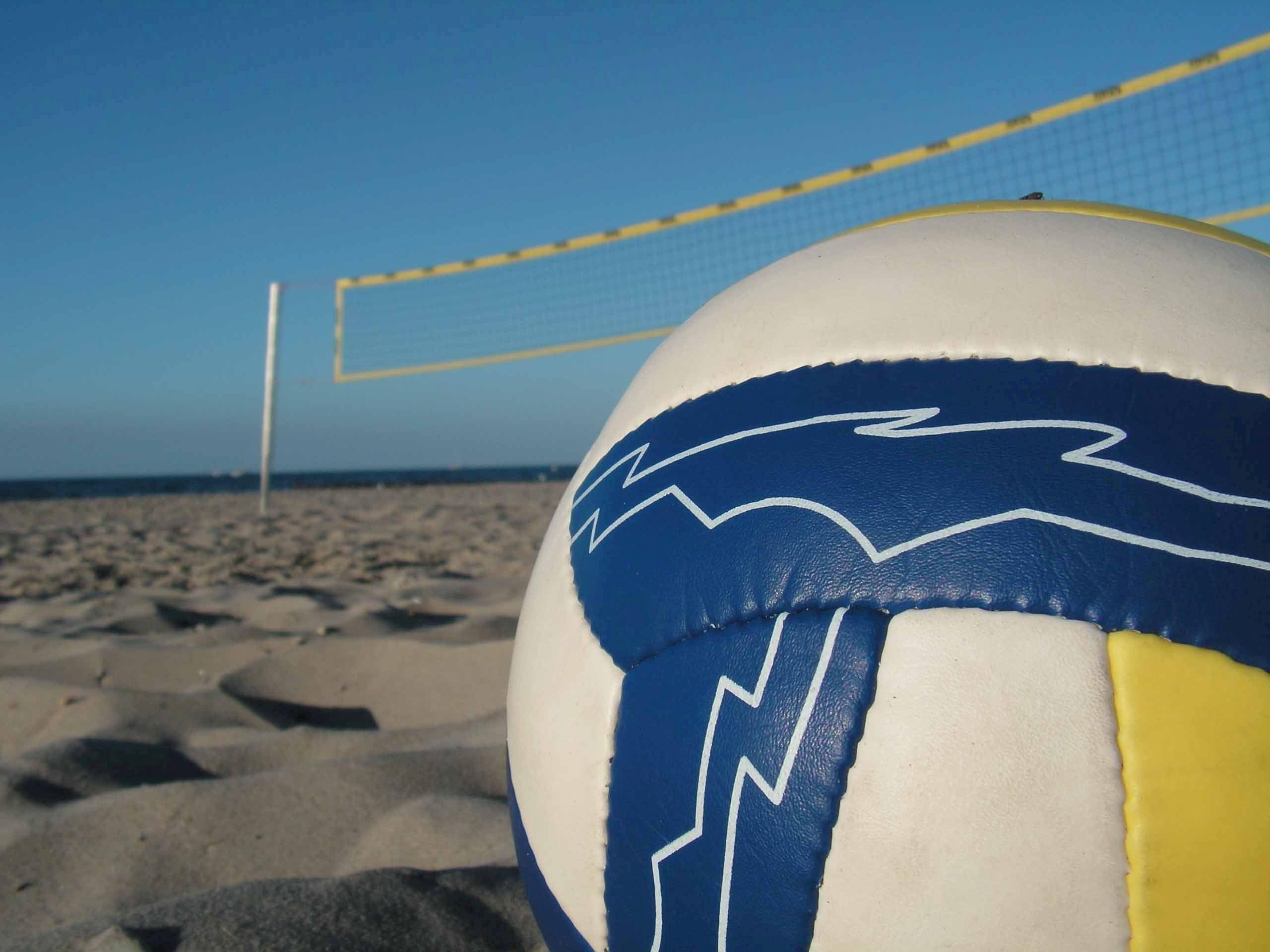 2560x1920 Free Desktop Volleyball Wallpaper